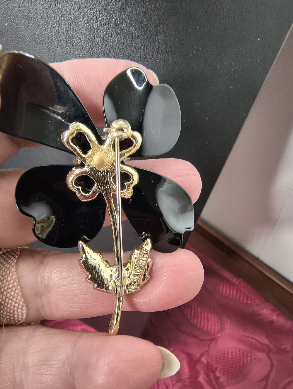 Vintage Sarah Coventry Dogwood Black Enamel Flower Brooch 1960s - Picture 9 of 11